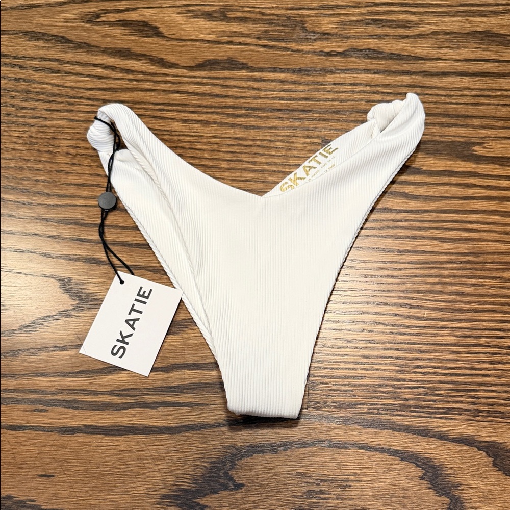 Skatie White Ribbed Bikini Bottom